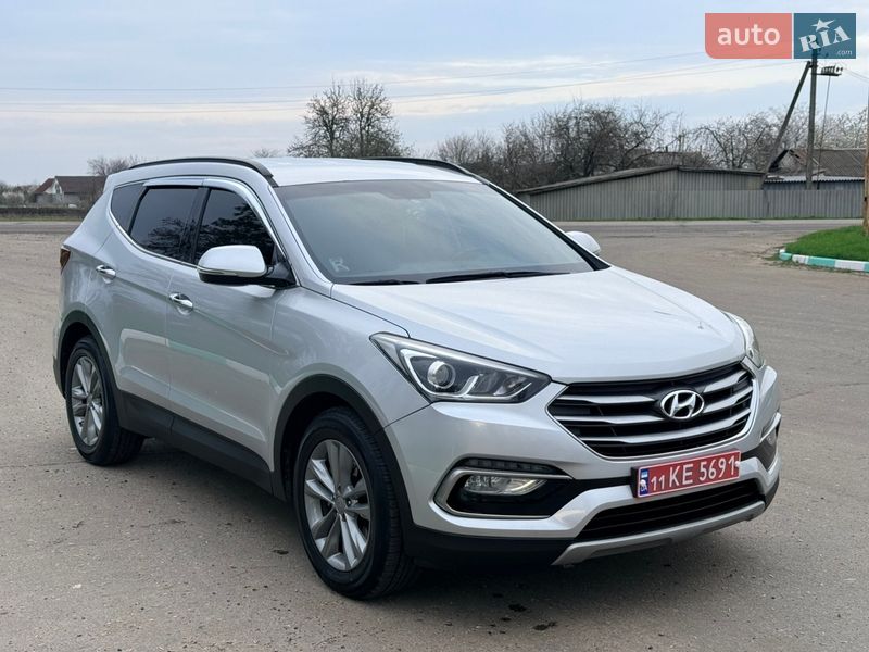 Внедорожник / Кроссовер Hyundai Santa FE 2016 в Коммунарском