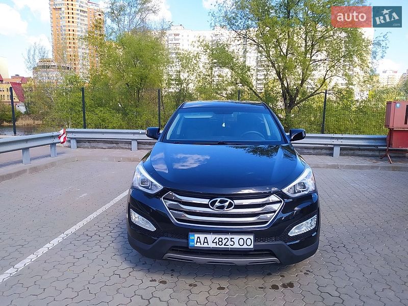 Внедорожник / Кроссовер Hyundai Santa FE 2015 в Киеве