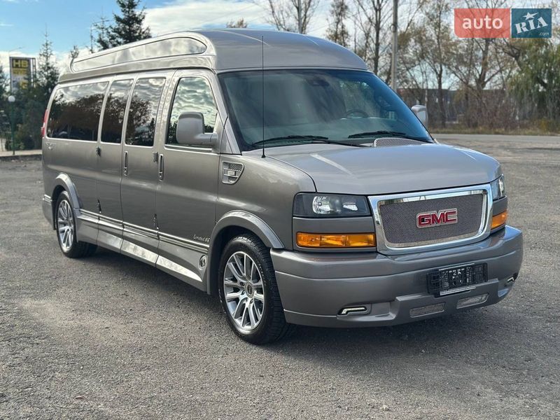Минивэн GMC Savana 2020 в Киеве