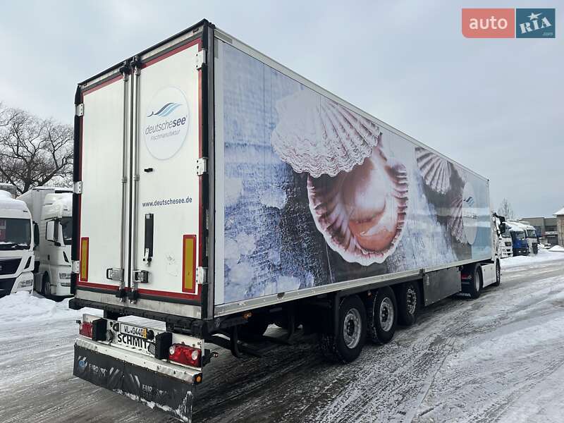 Рефрижератор полуприцеп Schmitz Cargobull SCB S3B 2015 в Калуше