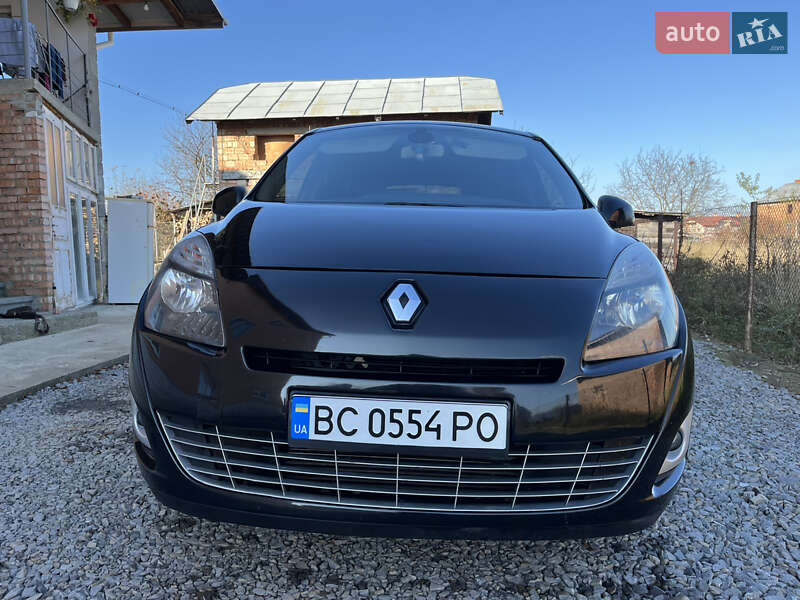 Минивэн Renault Scenic 2011 в Бориславе
