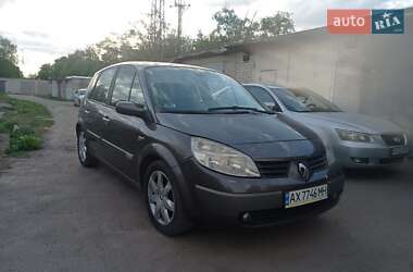 Минивэн Renault Scenic 2005 в Солоницевке