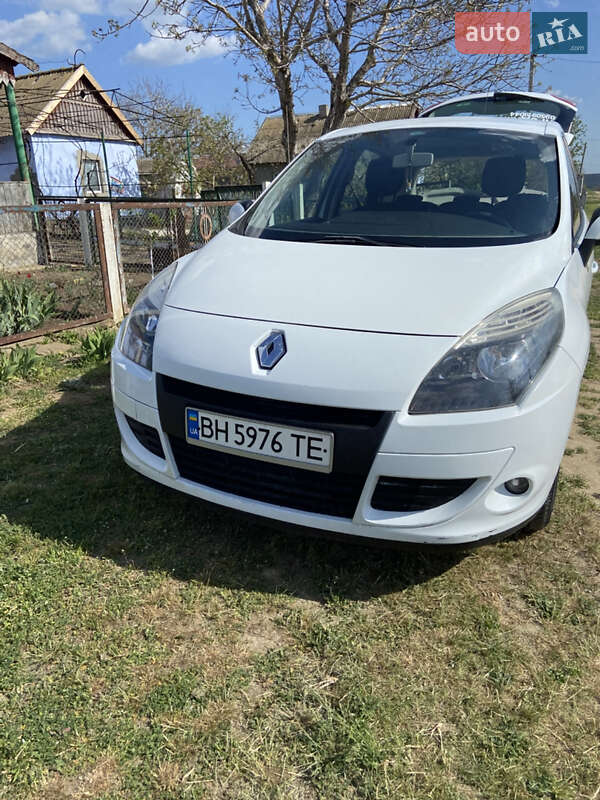 Мінівен Renault Scenic 2011 в Одесі