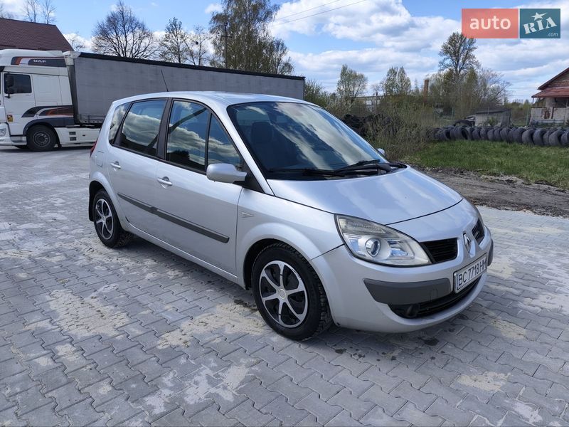 Минивэн Renault Scenic 2007 в Городке