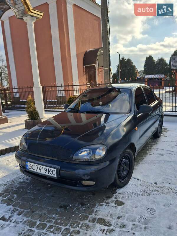 Седан ЗАЗ Sens 2010 в Комарному