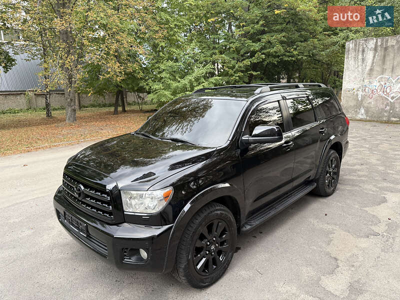 Внедорожник / Кроссовер Toyota Sequoia 2008 в Днепре Внедорожник / Кроссовер Toyota Sequoia 2008 в Днепре