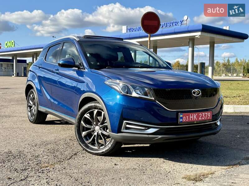 Внедорожник / Кроссовер DFSK Seres 3 2022 в Вышгороде