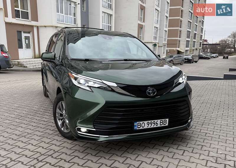 Минивэн Toyota Sienna 2021 в Тернополе