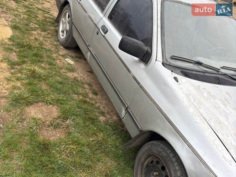 Седан Ford Sierra 1989 в Одессе