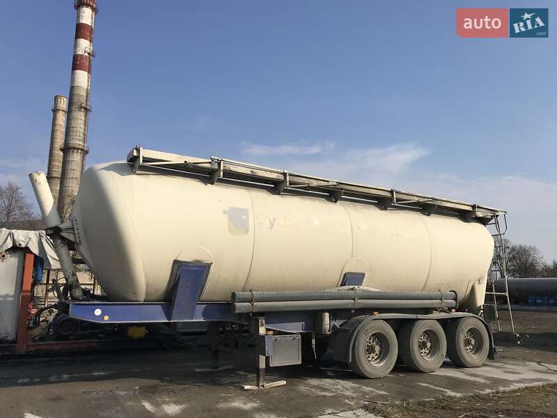 Цистерна полуприцеп Spitzer Silos 1993 в Ровно