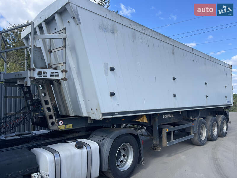 Самосвал полуприцеп Schmitz SKI 24 2005 в Виннице
