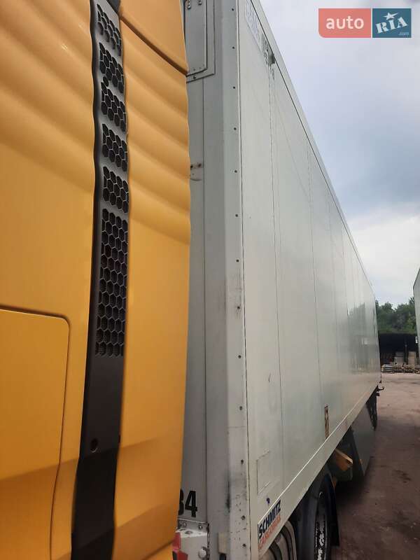 Рефрижератор полуприцеп Schmitz Cargobull SKO 24 2002 в Киеве