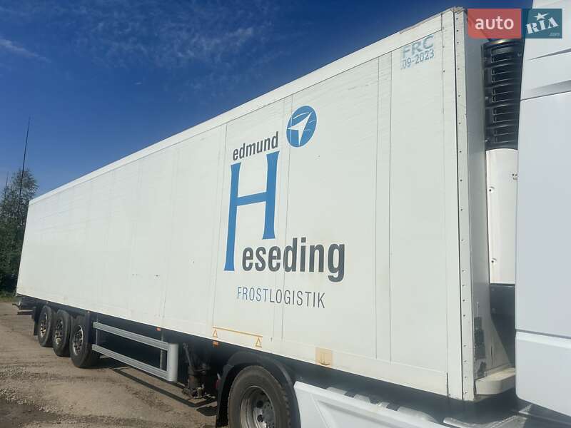 Рефрижератор полуприцеп Schmitz Cargobull SKO 2010 в Львове
