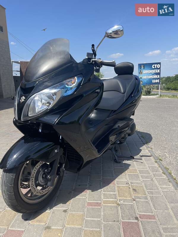 Макси-скутер Suzuki Skywave 400 2013 в Одессе