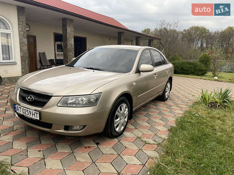 Седан Hyundai Sonata 2006 в Кицмани