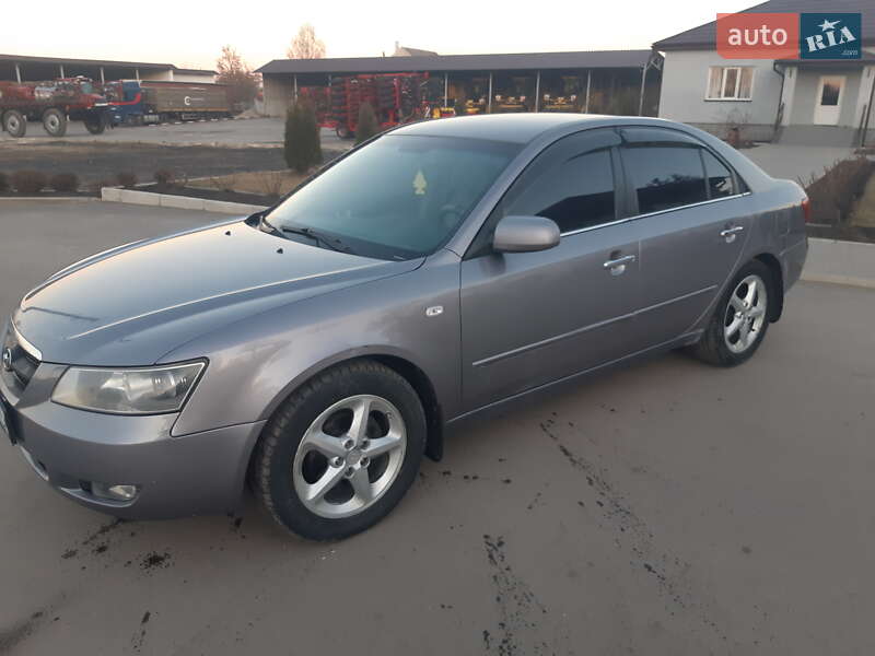 Седан Hyundai Sonata 2005 в Староконстантинове