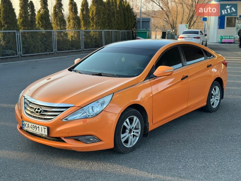 Седан Hyundai Sonata 2014 в Смілі