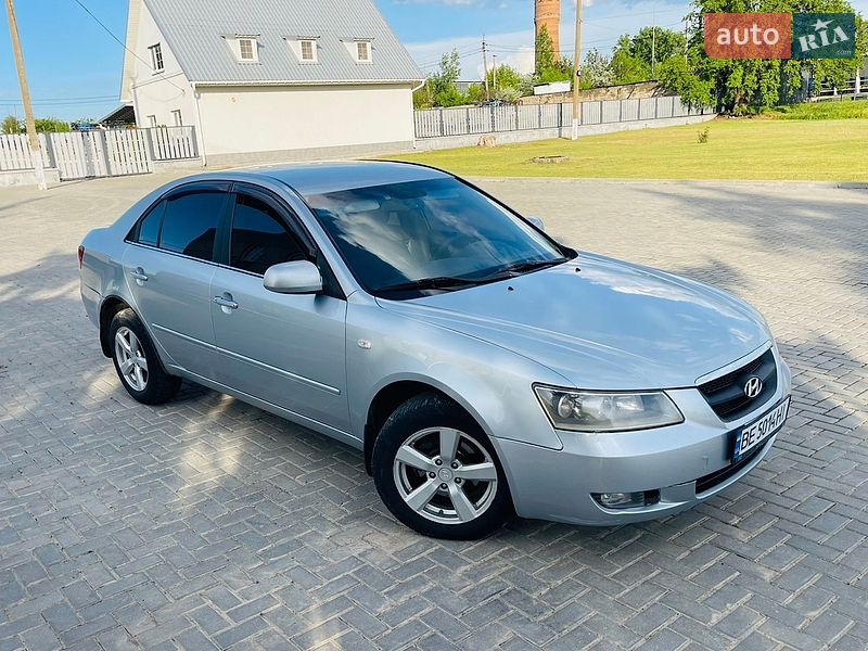 Седан Hyundai Sonata 2006 в Новой Одессе
