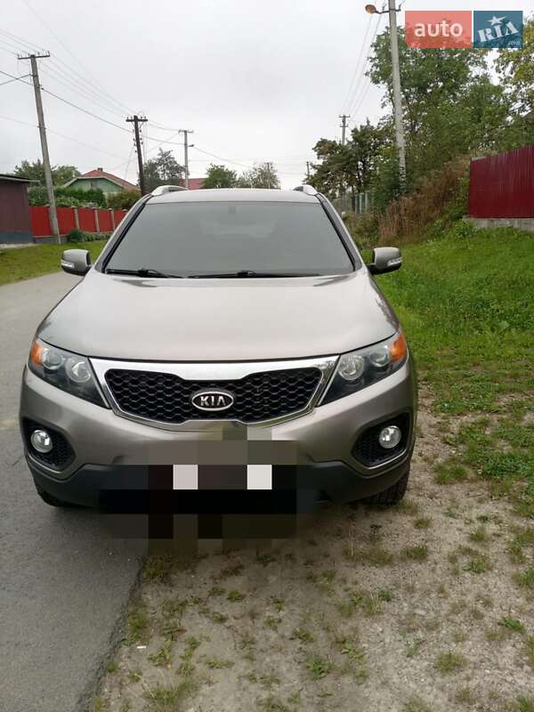 Внедорожник / Кроссовер Kia Sorento 2011 в Старом Самборе