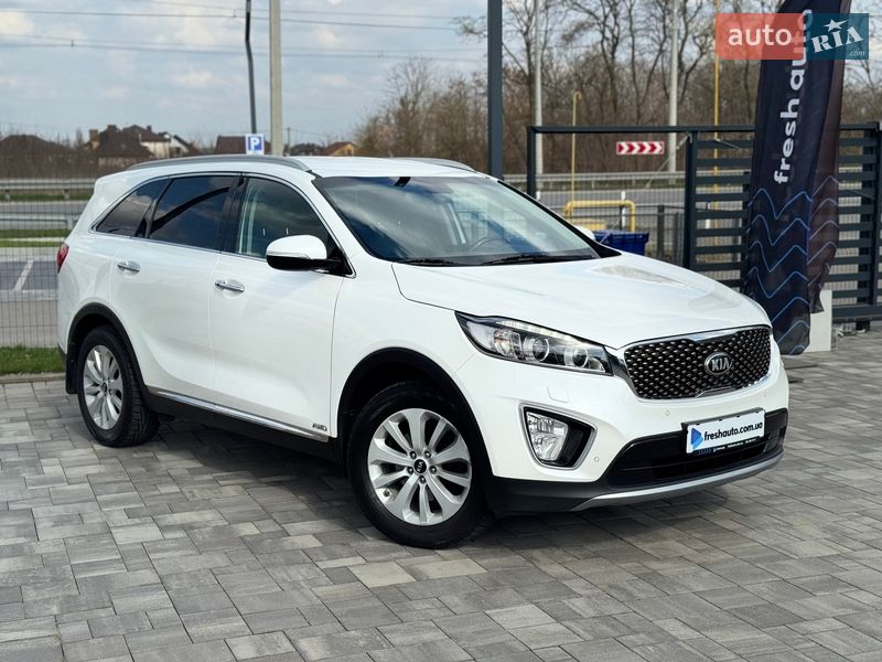 Внедорожник / Кроссовер Kia Sorento 2016 в Ровно