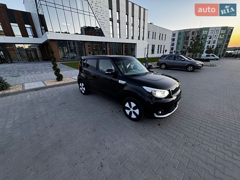 Внедорожник / Кроссовер Kia Soul EV 2017 в Ровно Внедорожник / Кроссовер Kia Soul EV 2017 в Ровно