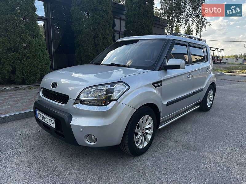 Внедорожник / Кроссовер Kia Soul 2010 в Краснограде
