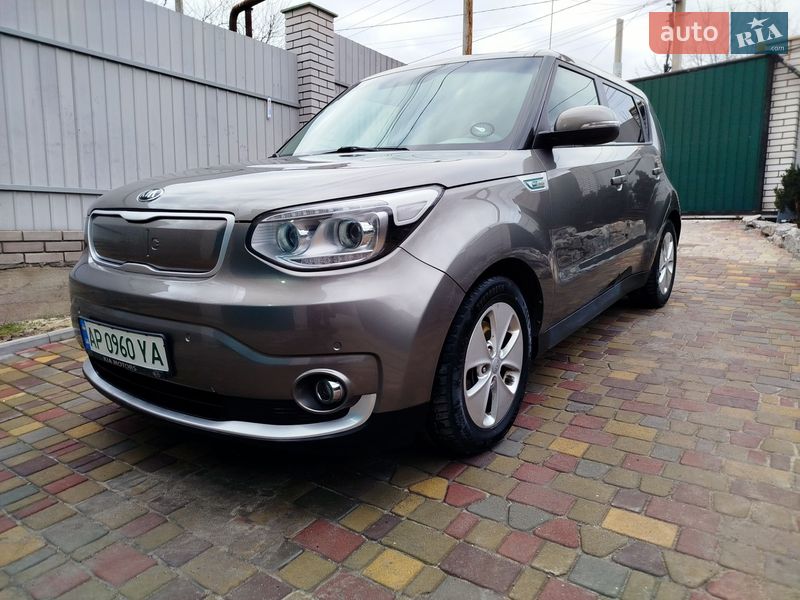 Внедорожник / Кроссовер Kia Soul 2015 в Запорожье