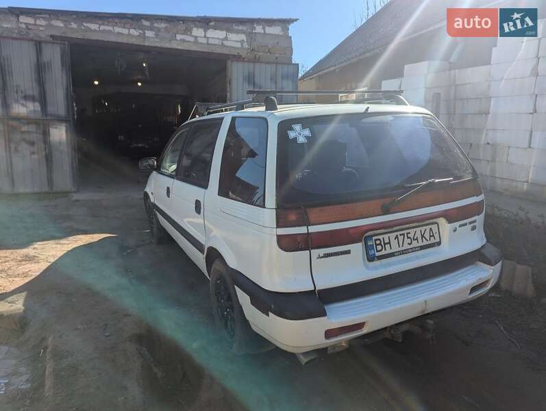 Минивэн Mitsubishi Space Wagon 1998 в Белгороде-Днестровском