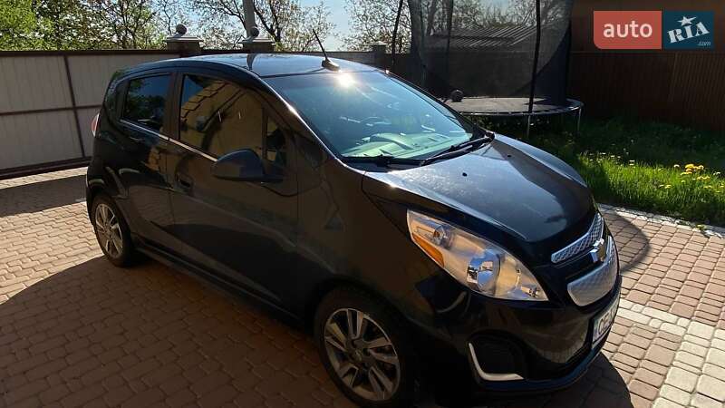 Хэтчбек Chevrolet Spark 2014 в Черновцах