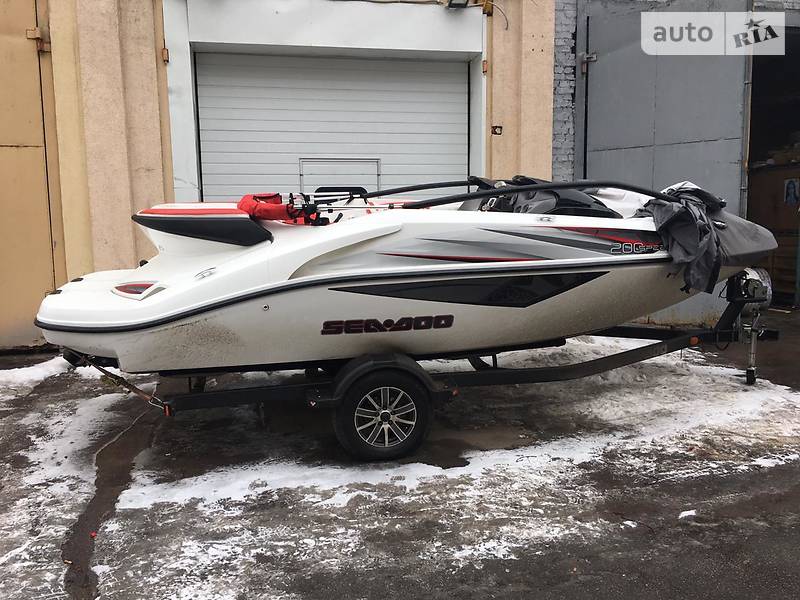 Катер BRP Speedster 2012 в Киеве