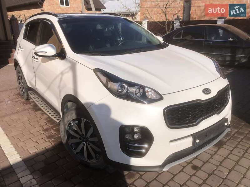 Внедорожник / Кроссовер Kia Sportage 2017 в Черновцах