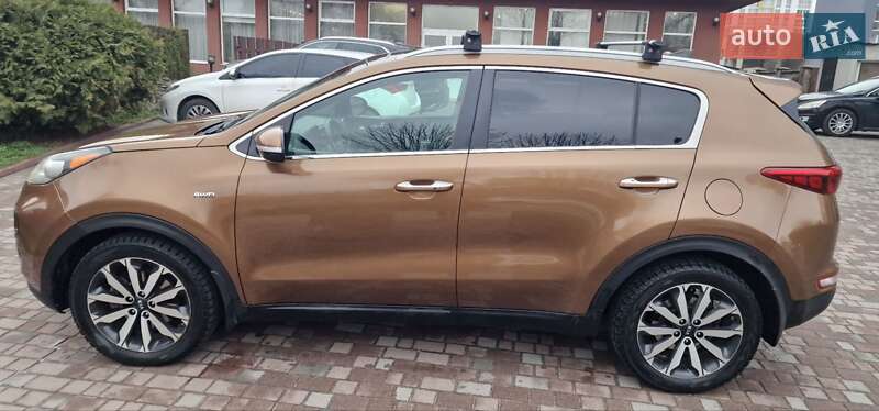 Внедорожник / Кроссовер Kia Sportage 2016 в Львове
