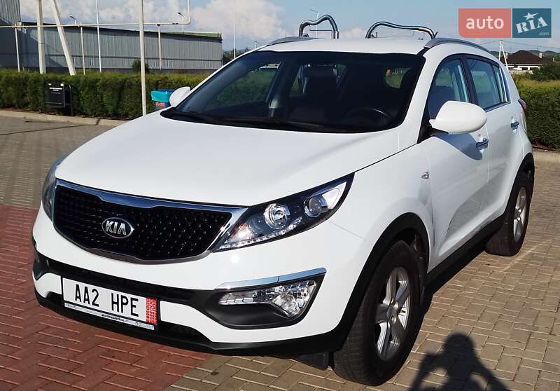 Позашляховик / Кросовер Kia Sportage 2015 в Хусті