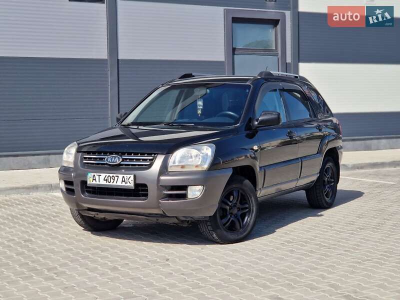 Позашляховик / Кросовер Kia Sportage 2005 в Івано-Франківську