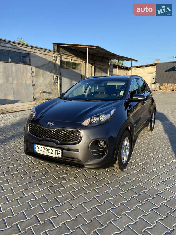 Внедорожник / Кроссовер Kia Sportage 2016 в Каменке-Бугской Внедорожник / Кроссовер Kia Sportage 2016 в Каменке-Бугской