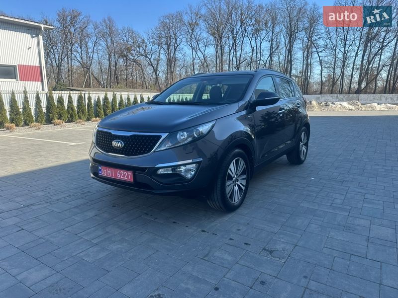 Позашляховик / Кросовер Kia Sportage 2015 в Луцьку