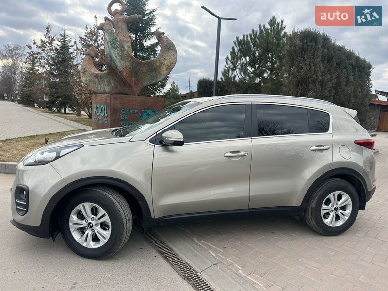 Внедорожник / Кроссовер Kia Sportage 2016 в Ивано-Франковске Внедорожник / Кроссовер Kia Sportage 2016 в Ивано-Франковске