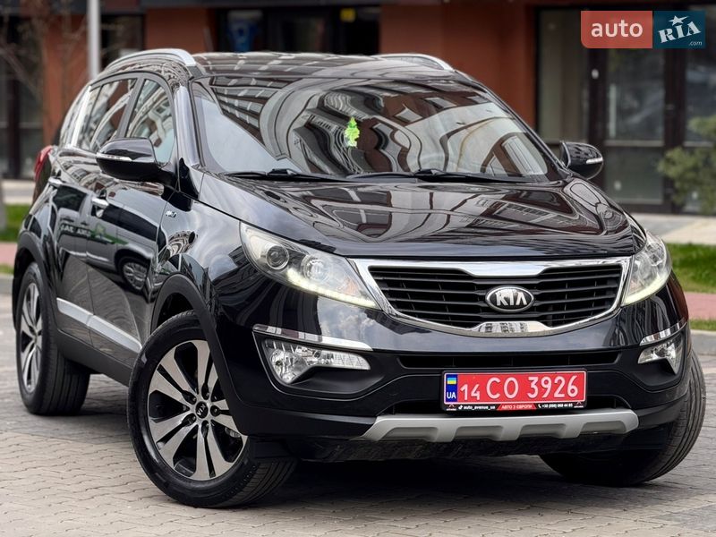 Позашляховик / Кросовер Kia Sportage 2013 в Івано-Франківську