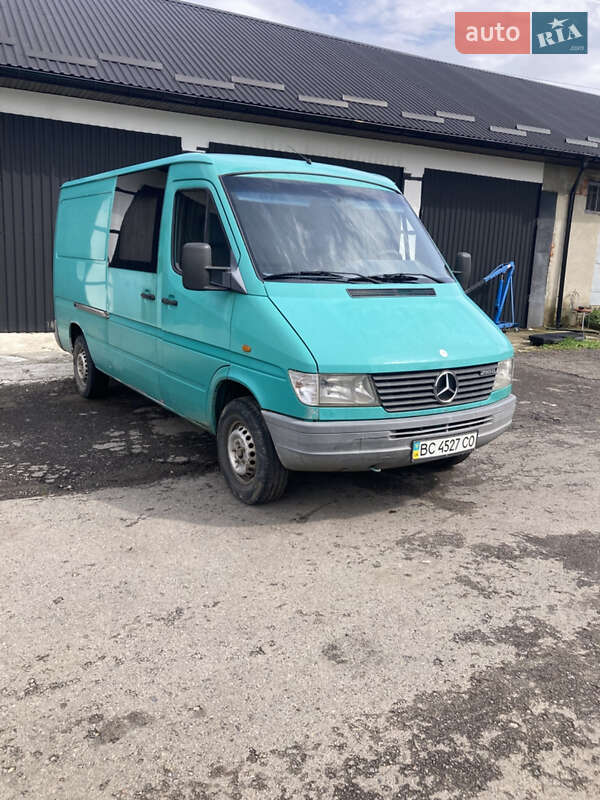 Грузовой фургон Mercedes-Benz Sprinter 1999 в Бориславе
