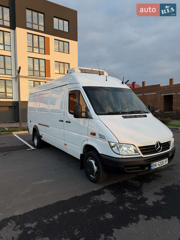 Рефрижератор Mercedes-Benz Sprinter 2004 в Ровно Рефрижератор Mercedes-Benz Sprinter 2004 в Ровно