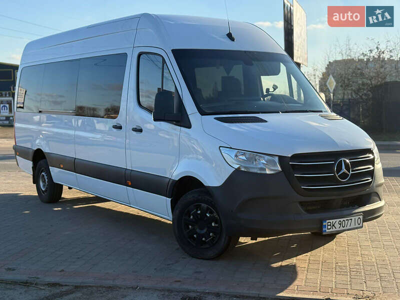 Минивэн Mercedes-Benz Sprinter 2019 в Львове