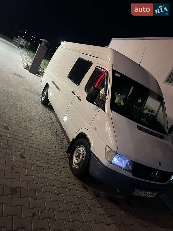 Микроавтобус грузовой (до 3,5т) Mercedes-Benz Sprinter 1998 в Калуше