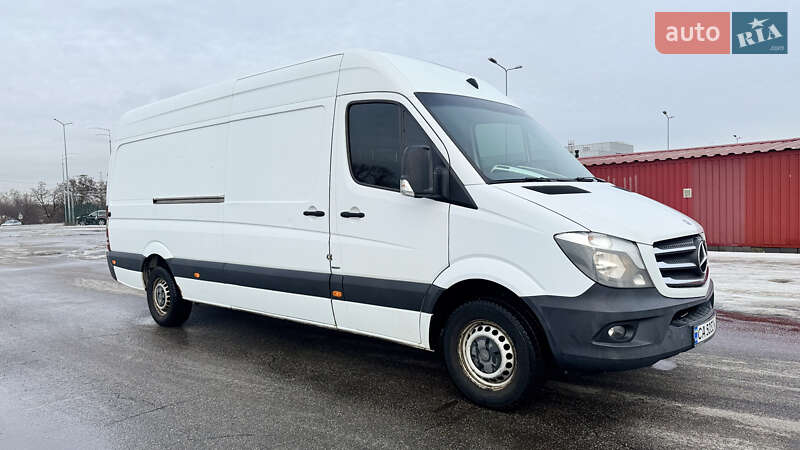 Вантажний фургон Mercedes-Benz Sprinter 2015 в Києві Вантажний фургон Mercedes-Benz Sprinter 2015 в Києві