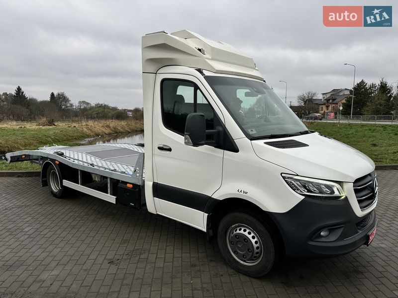 Эвакуатор Mercedes-Benz Sprinter 2020 в Львове
