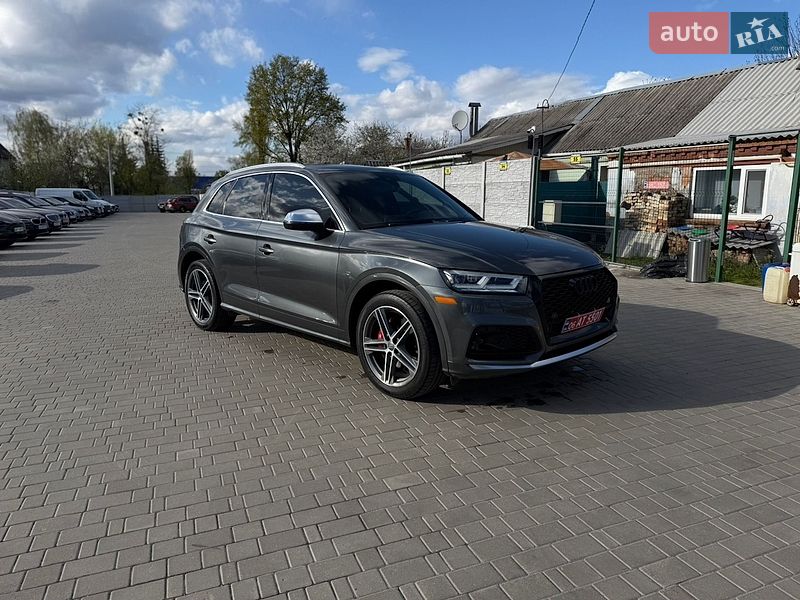 Внедорожник / Кроссовер Audi SQ5 2019 в Житомире