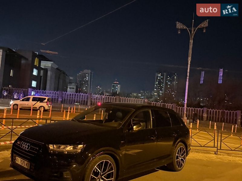 Внедорожник / Кроссовер Audi SQ7 2017 в Киеве Внедорожник / Кроссовер Audi SQ7 2017 в Киеве