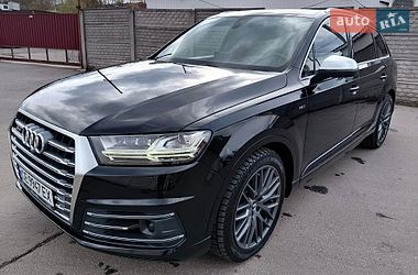Внедорожник / Кроссовер Audi SQ7 2017 в Виннице