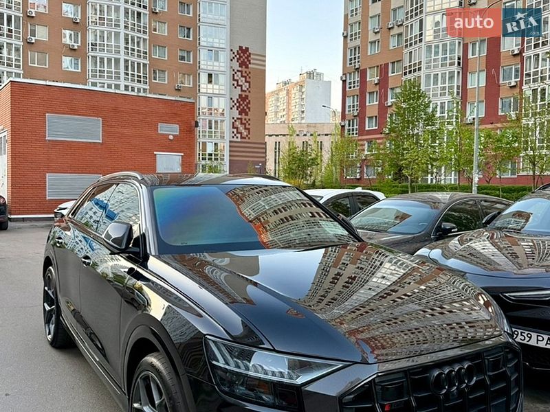 Внедорожник / Кроссовер Audi SQ8 2020 в Киеве