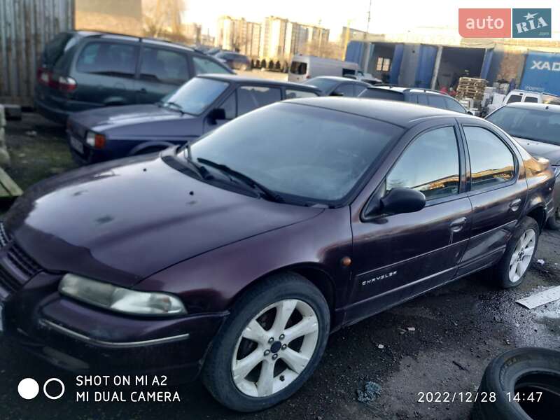 Седан Chrysler Stratus 1995 в Черновцах Седан Chrysler Stratus 1995 в Черновцах