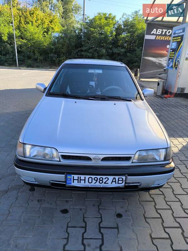 Седан Nissan Sunny 1994 в Одессе